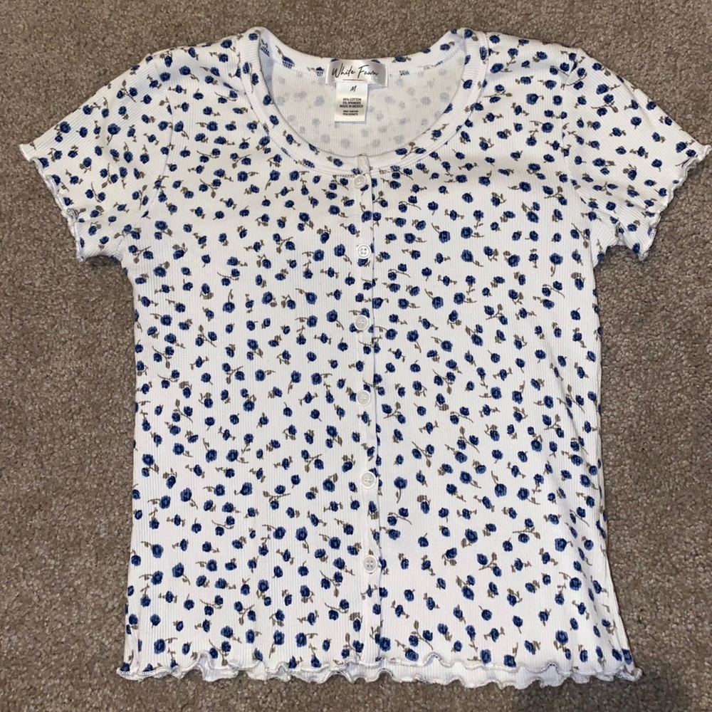 White button up t shirt with flowers